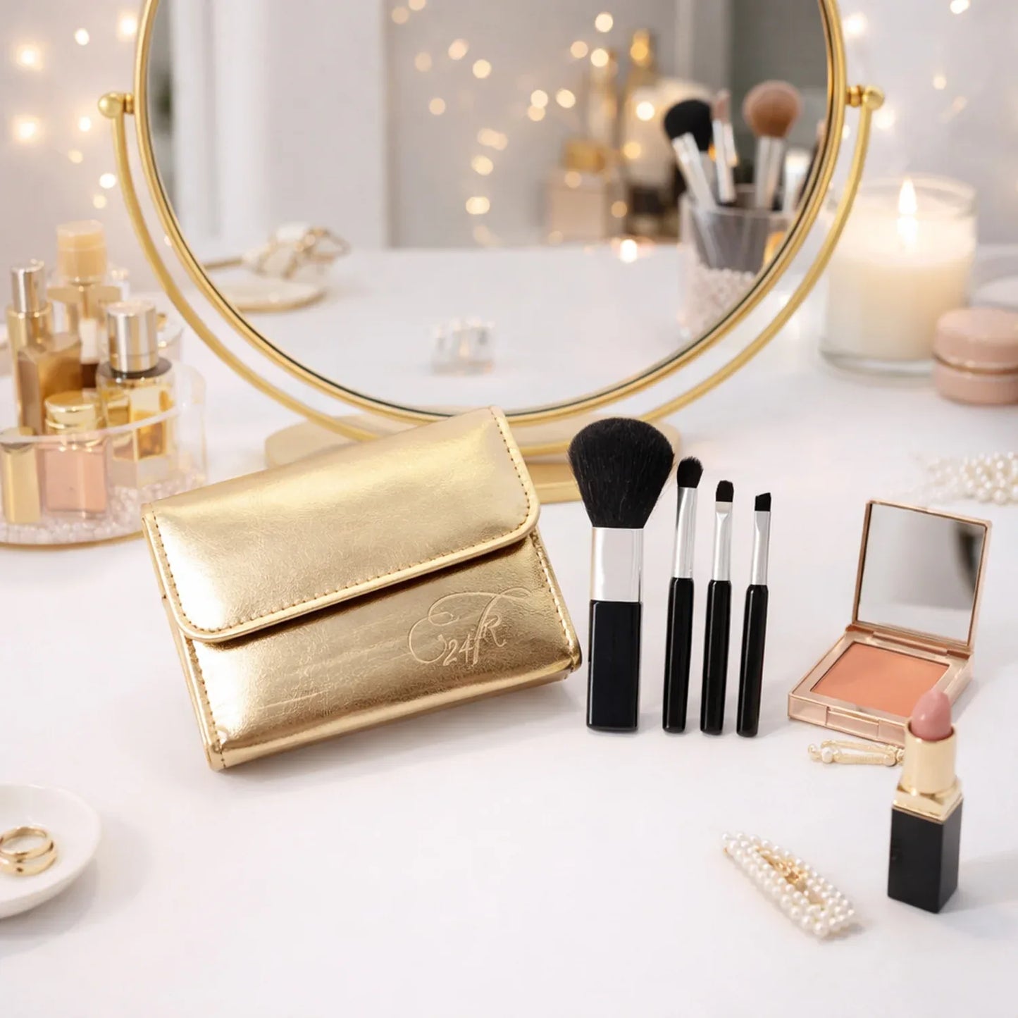 4 In 1 Professional Makeup Brush Set With Premium Storage Pouch (1 Pc) - Zidbik