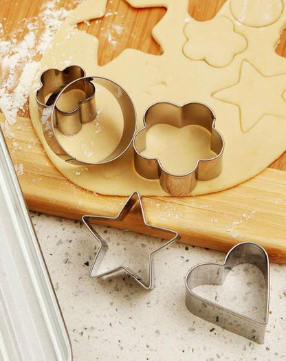 0813 Cookie Cutter Stainless Steel Cookie Cutter With Shape Heart Round Star And Flower (12 Pieces) - Zidbik